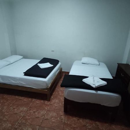 Guest House Tumbes Ngoại thất bức ảnh